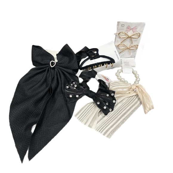 Elegant Black and Cream Hair Accessory Set - Picture 1 of 7